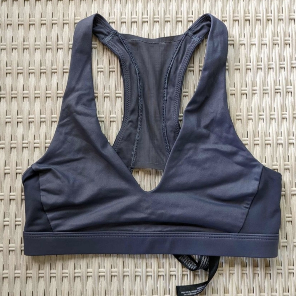 Victoria Secret XS Gray Sports Bra with Mesh On Back and V-neck